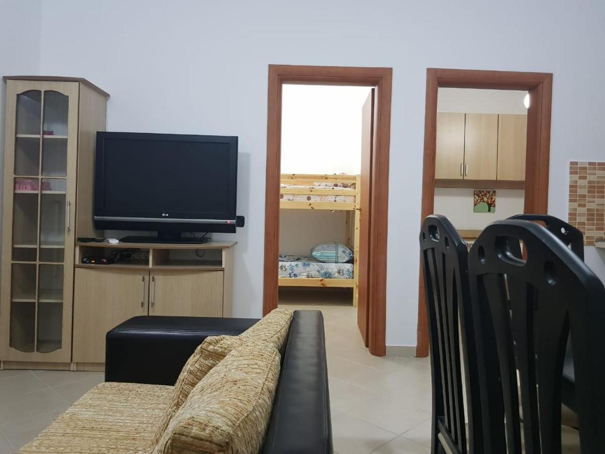 Dom wakacyjny Lalzi Bay, Lura 1 Ground Floor Apartament *