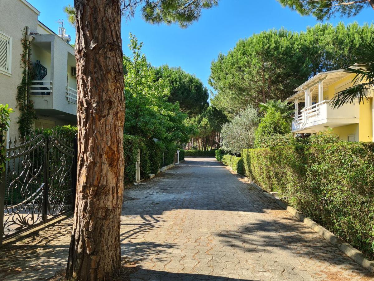 Dom wakacyjny Lalzi Bay, Lura 1 Ground Floor Apartament *