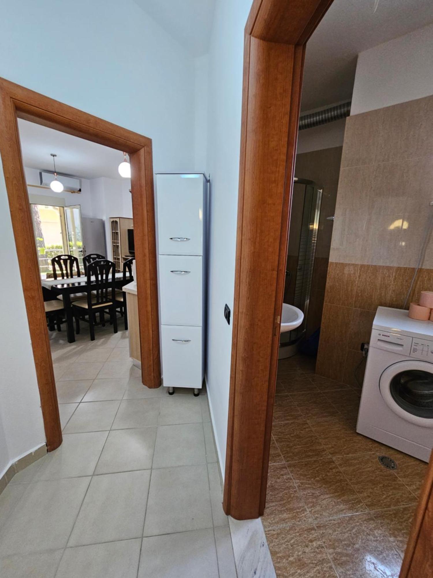 Dom wakacyjny Lalzi Bay, Lura 1 Ground Floor Apartament